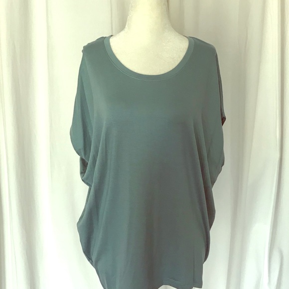 Loungewear - Picture 1 of 8
